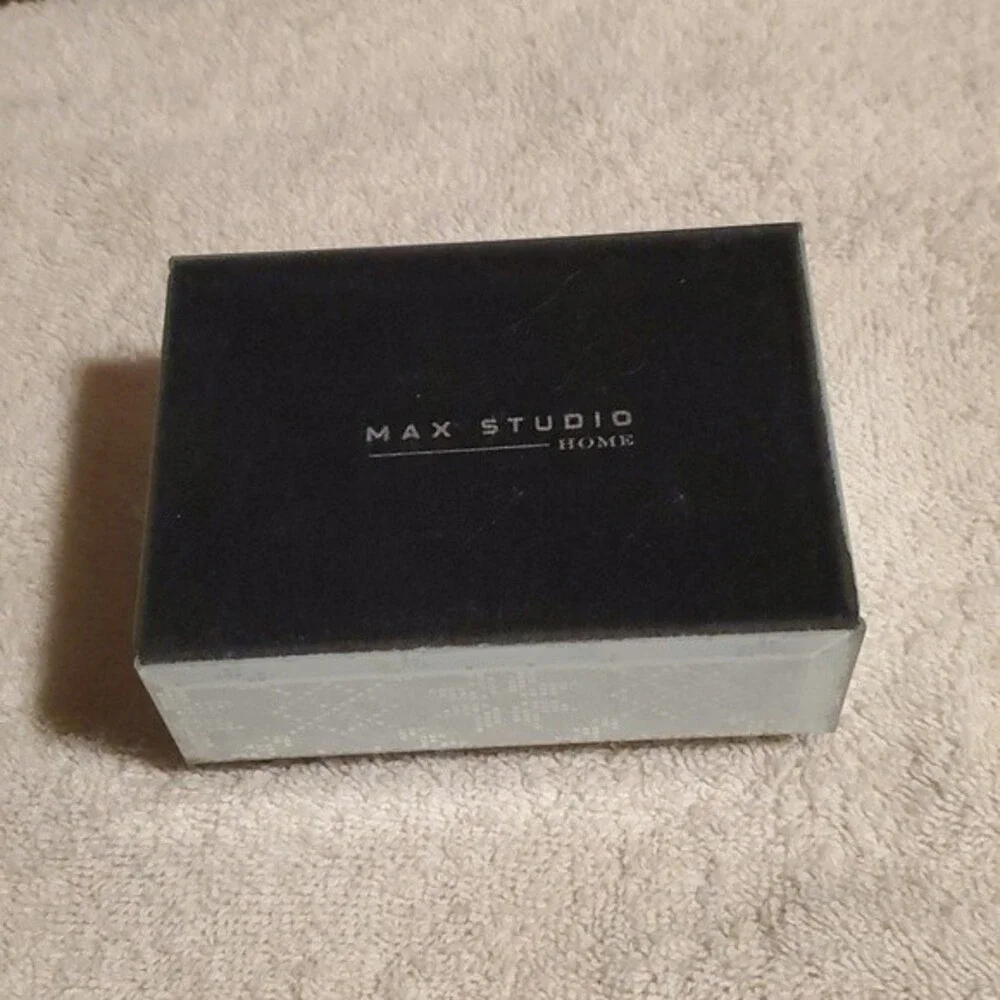 Max Studio Home - Trinket Box blue and silver snowflake design